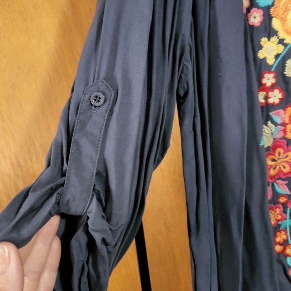 Embroidered Top - Picture 2 of 7